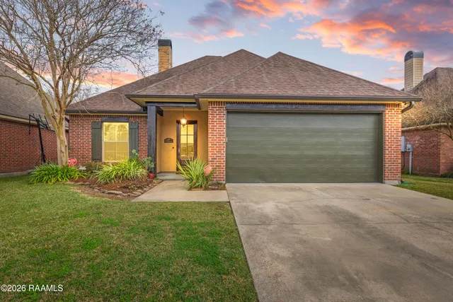 $305,000 | 119 Cedar Hills Drive, Youngsville, LA 70592