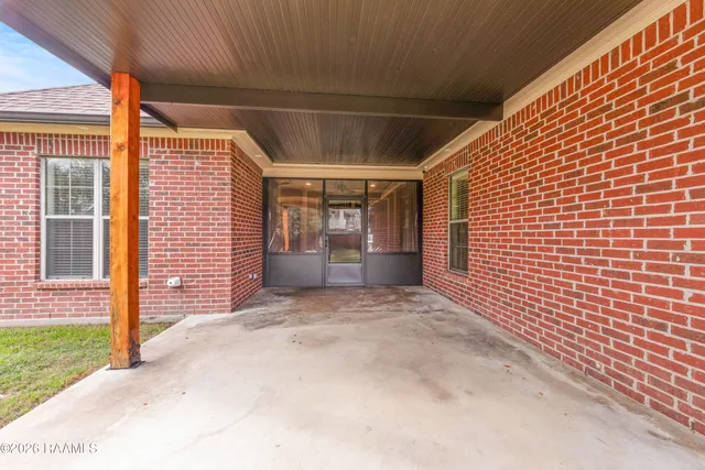 $305,000 | 119 Cedar Hills Drive, Youngsville, LA 70592