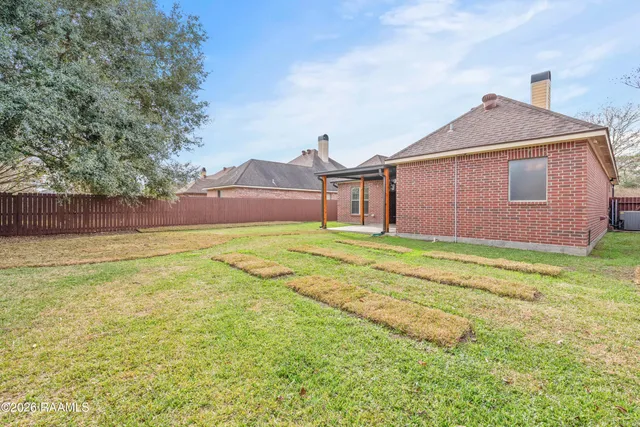 $305,000 | 119 Cedar Hills Drive, Youngsville, LA 70592