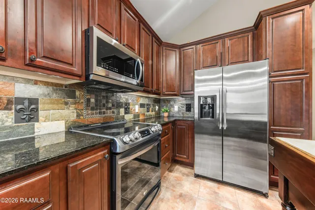 $305,000 | 119 Cedar Hills Drive, Youngsville, LA 70592