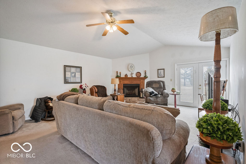 5307 West Division Road Tipton, IN 46072 - Photo 5 of 39
