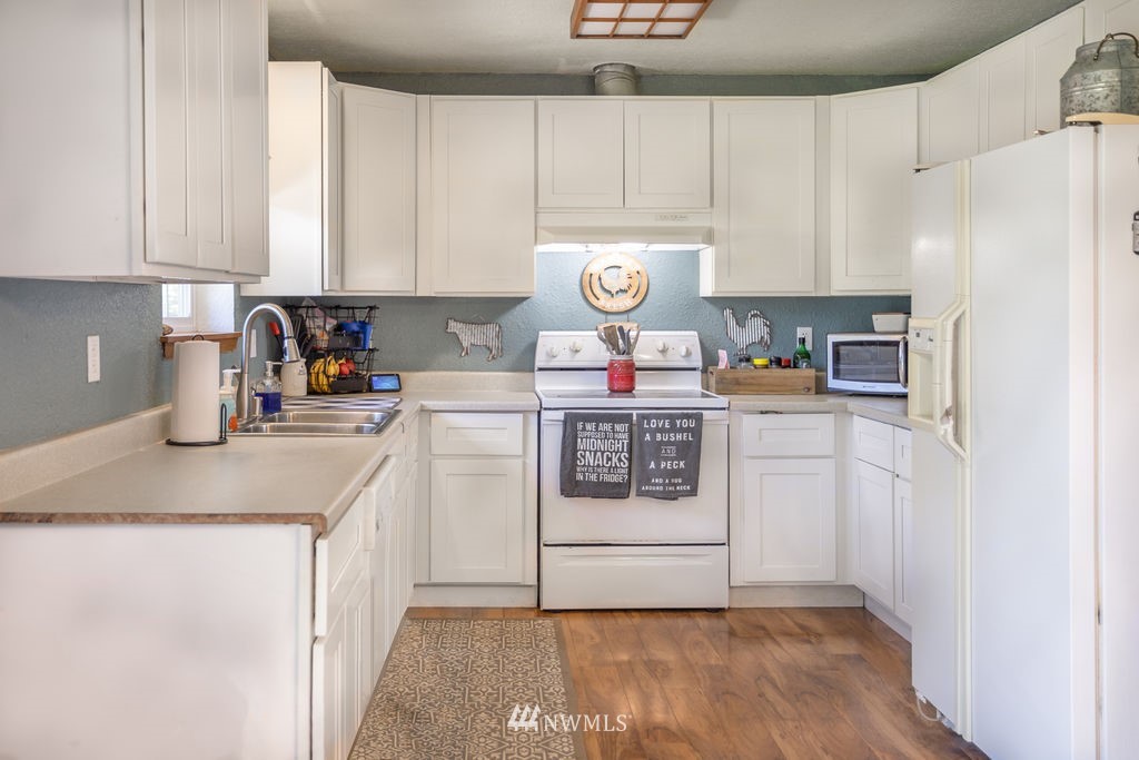 580 West Maple Rock Road Matlock, WA 98560 - Photo 14 of 40 Gallery Image 14
