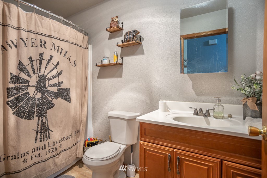 580 West Maple Rock Road Matlock, WA 98560 - Photo 5 of 40 Gallery Image 5