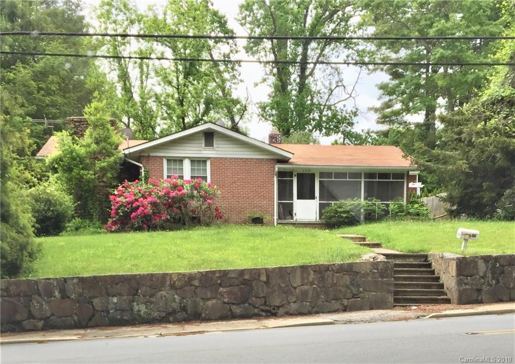 628 Hebron Road, Unit 6 Hendersonville, NC 28739 - Photo 1 of 3 Gallery Image 1