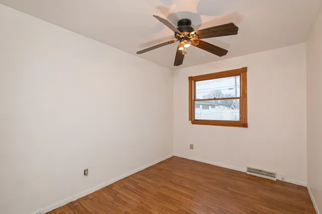 $229,900 | 1235 East Sylvan Avenue, Appleton, WI 54915