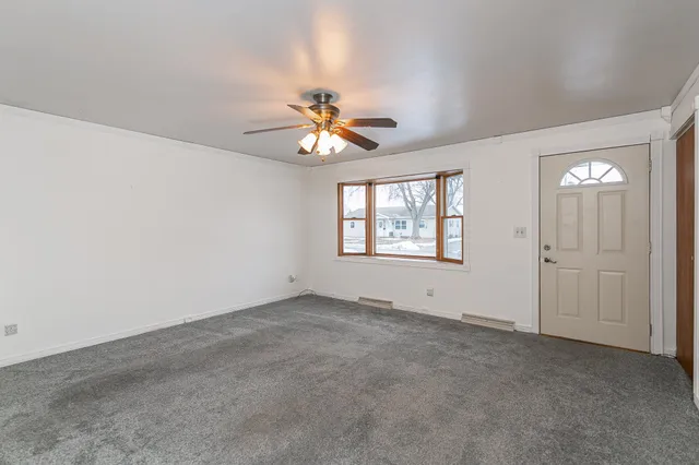 $229,900 | 1235 East Sylvan Avenue, Appleton, WI 54915