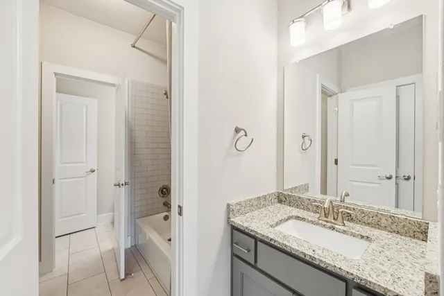 $1,215,000 | 100 Barefoot Park Lane, Georgetown, TX 78628