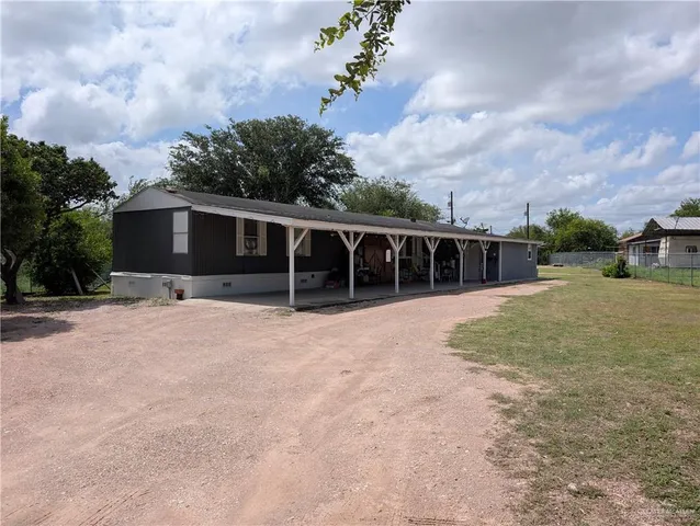 a view of outdoor space with city view