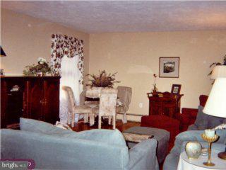 138 Bull Run Road Ewing, NJ 08638 - Photo 2 of 5