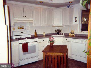 138 Bull Run Road Ewing, NJ 08638 - Photo 4 of 5