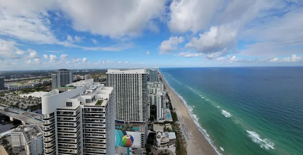 $2,990,000 | 1830 South Ocean Drive, Unit 5111, Hallandale, FL 33009