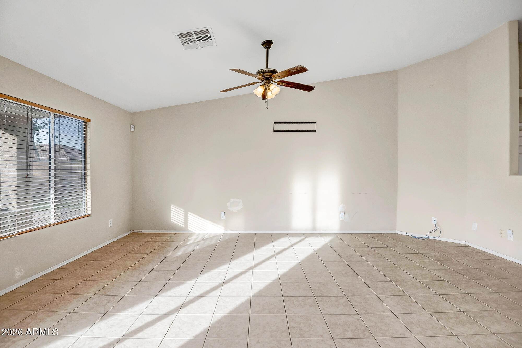 17189 West Watkins Street Goodyear, AZ 85338 - Photo 5 of 12 DSC_5244