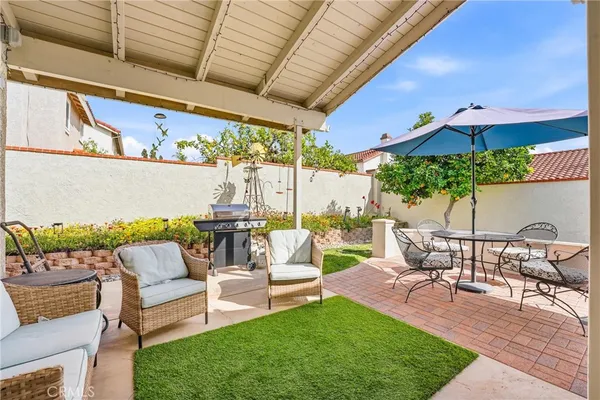 $1,329,389 | 20382 VÃa Trinidad, Yorba Linda, CA 92886