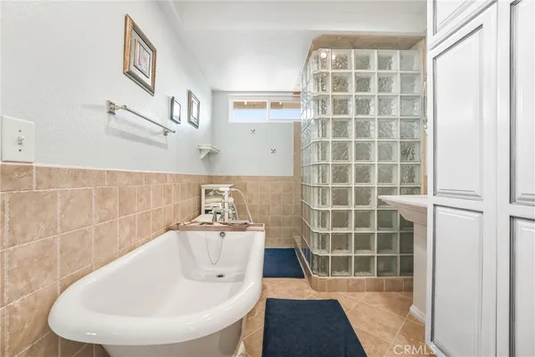 $1,329,389 | 20382 VÃa Trinidad, Yorba Linda, CA 92886