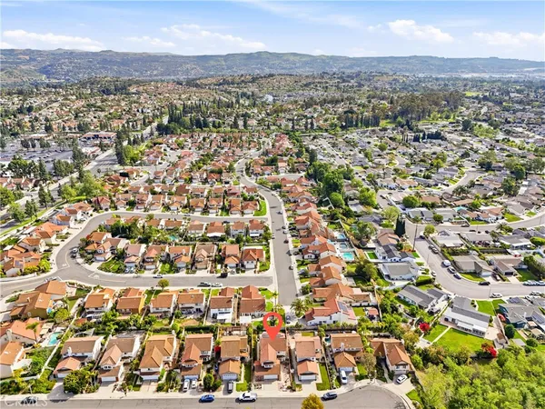 $1,329,389 | 20382 VÃa Trinidad, Yorba Linda, CA 92886