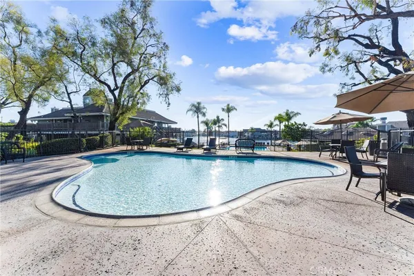 $1,329,389 | 20382 VÃa Trinidad, Yorba Linda, CA 92886