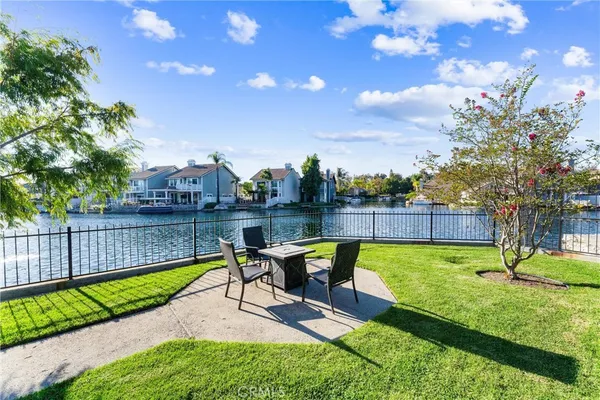 $1,329,389 | 20382 VÃa Trinidad, Yorba Linda, CA 92886