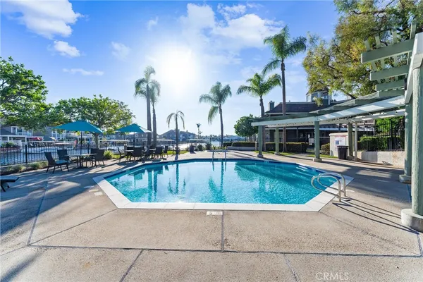 $1,329,389 | 20382 VÃa Trinidad, Yorba Linda, CA 92886