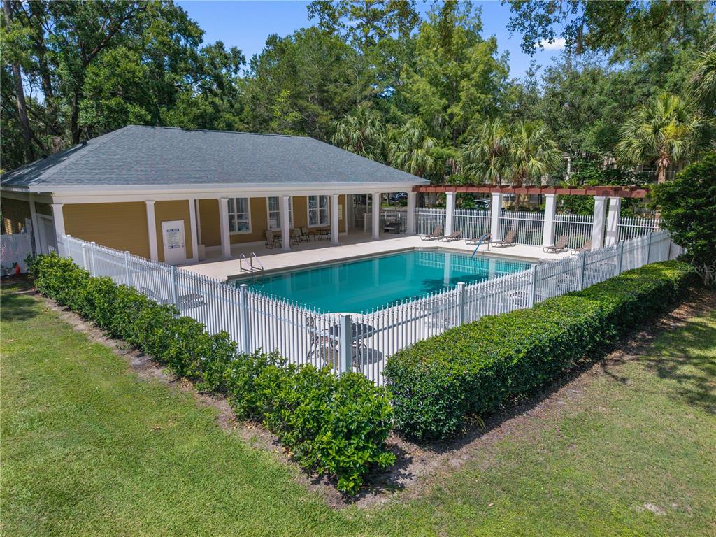 9177 Southwest 52nd Road, Unit E103 Gainesville, FL 32608 - Photo 26 of 47