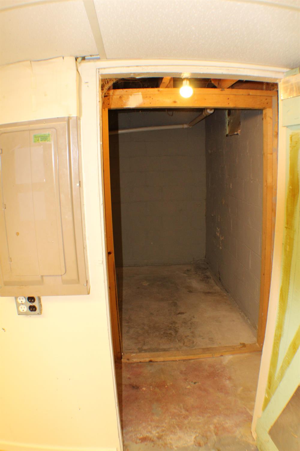 622 Fourth Street Rising Sun, IN 47040 - Photo 20 of 29