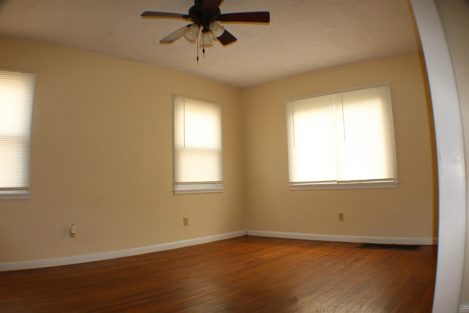 622 Fourth Street Rising Sun, IN 47040 - Photo 3 of 29
