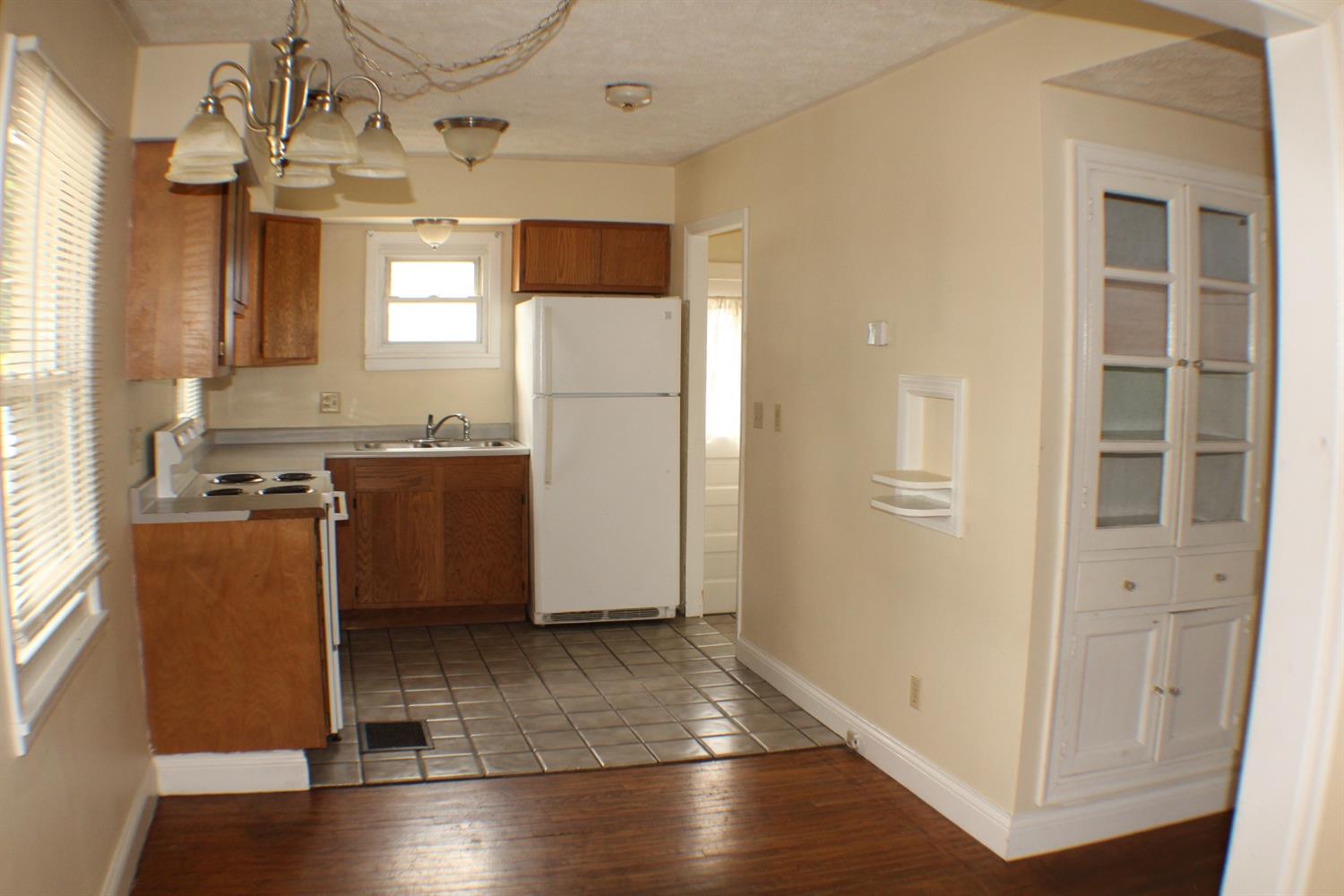 622 Fourth Street Rising Sun, IN 47040 - Photo 5 of 29