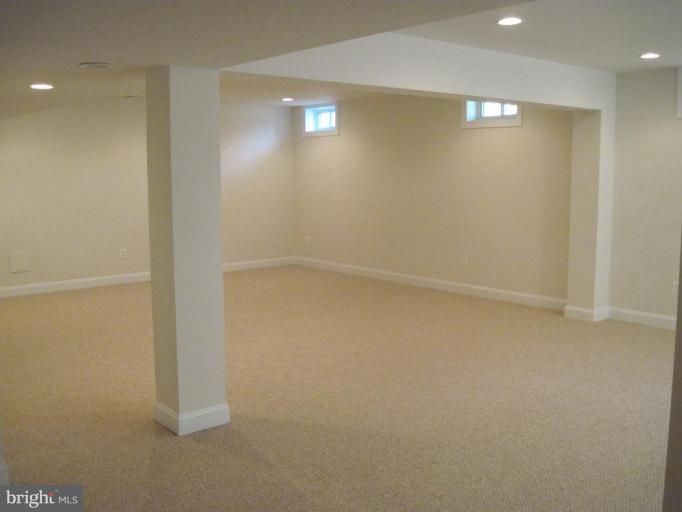 6191 Cobbs Road Alexandria, VA 22310 - Photo 18 of 26 Recreation Room #2
