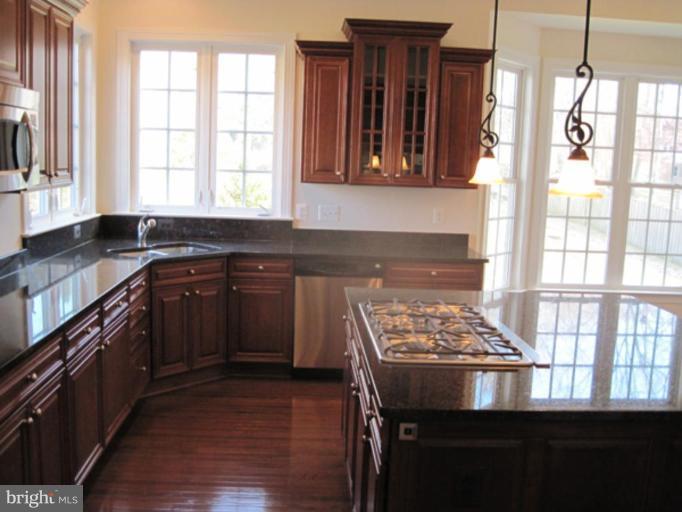 6191 Cobbs Road Alexandria, VA 22310 - Photo 24 of 26 Kitchen #3