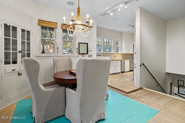 $698,900 | 923 Pinehurst Street, Jackson, MS 39202