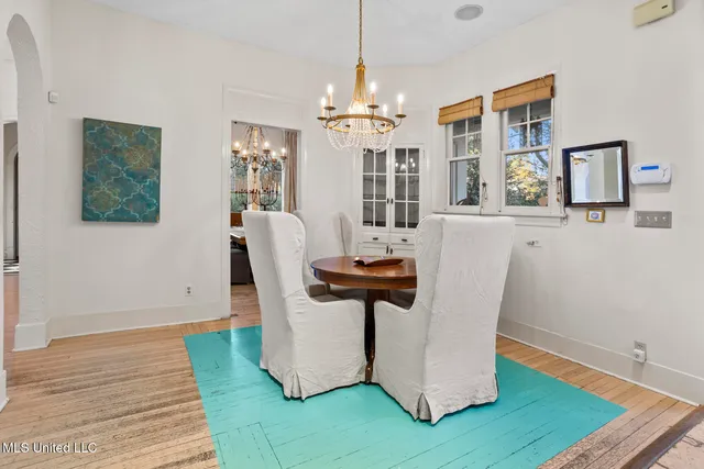 $698,900 | 923 Pinehurst Street, Jackson, MS 39202