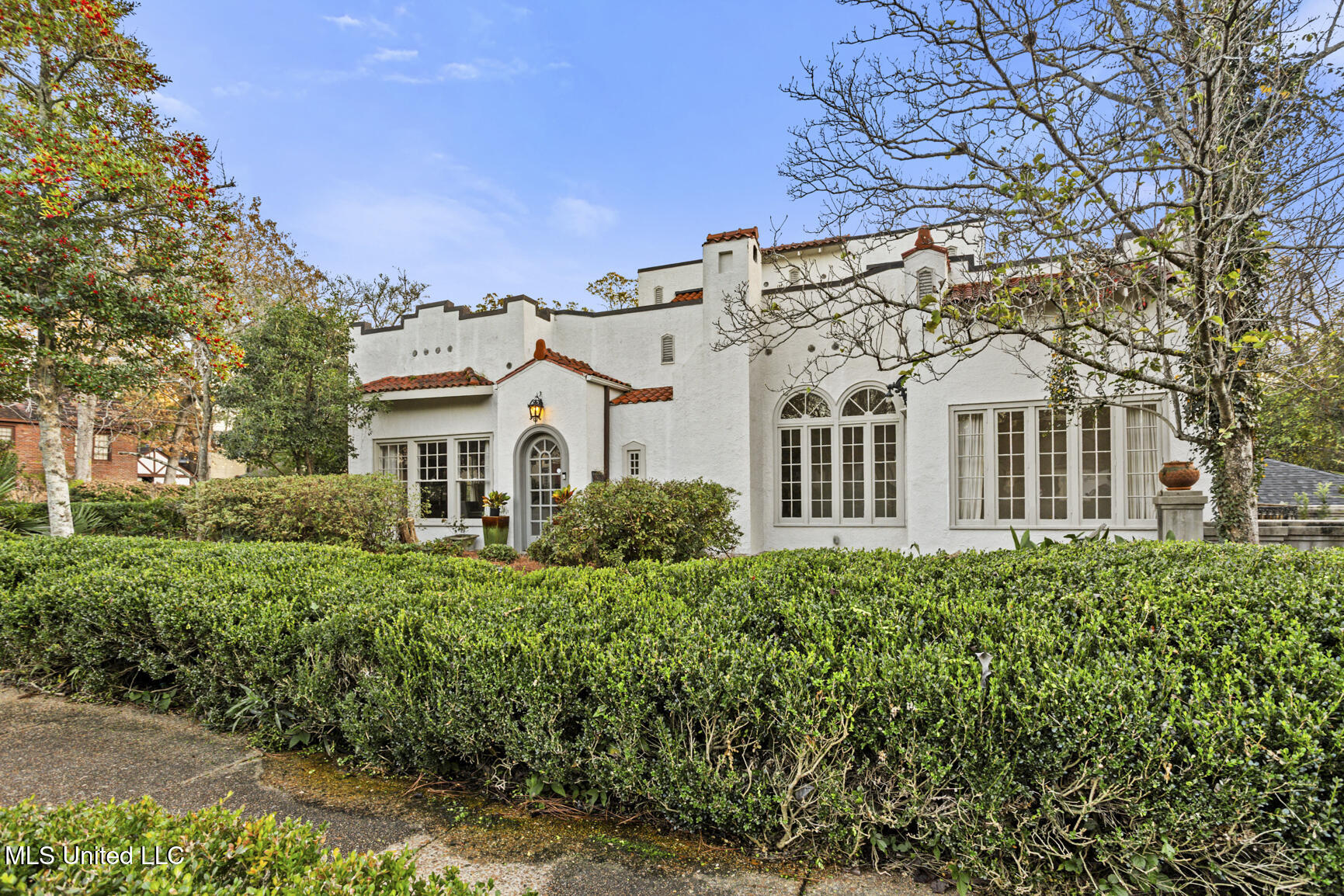 923 Pinehurst Street Jackson, MS 39202 - Photo 2 of 40 923 Pinehurst-35