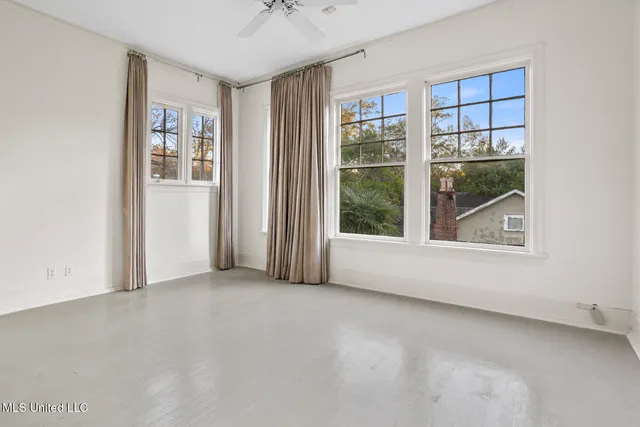 $698,900 | 923 Pinehurst Street, Jackson, MS 39202