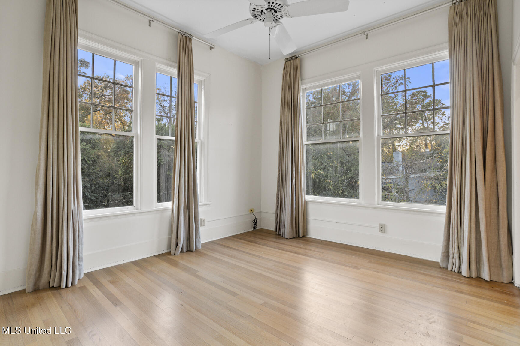 923 Pinehurst Street Jackson, MS 39202 - Photo 29 of 40 923 Pinehurst-24