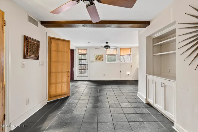 $698,900 | 923 Pinehurst Street, Jackson, MS 39202