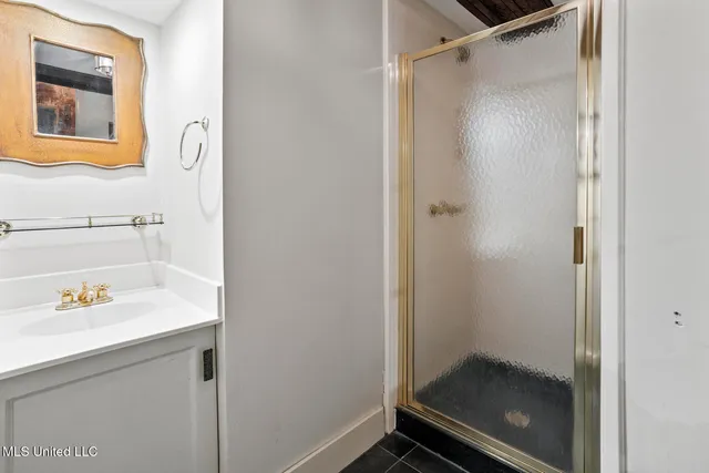 $698,900 | 923 Pinehurst Street, Jackson, MS 39202