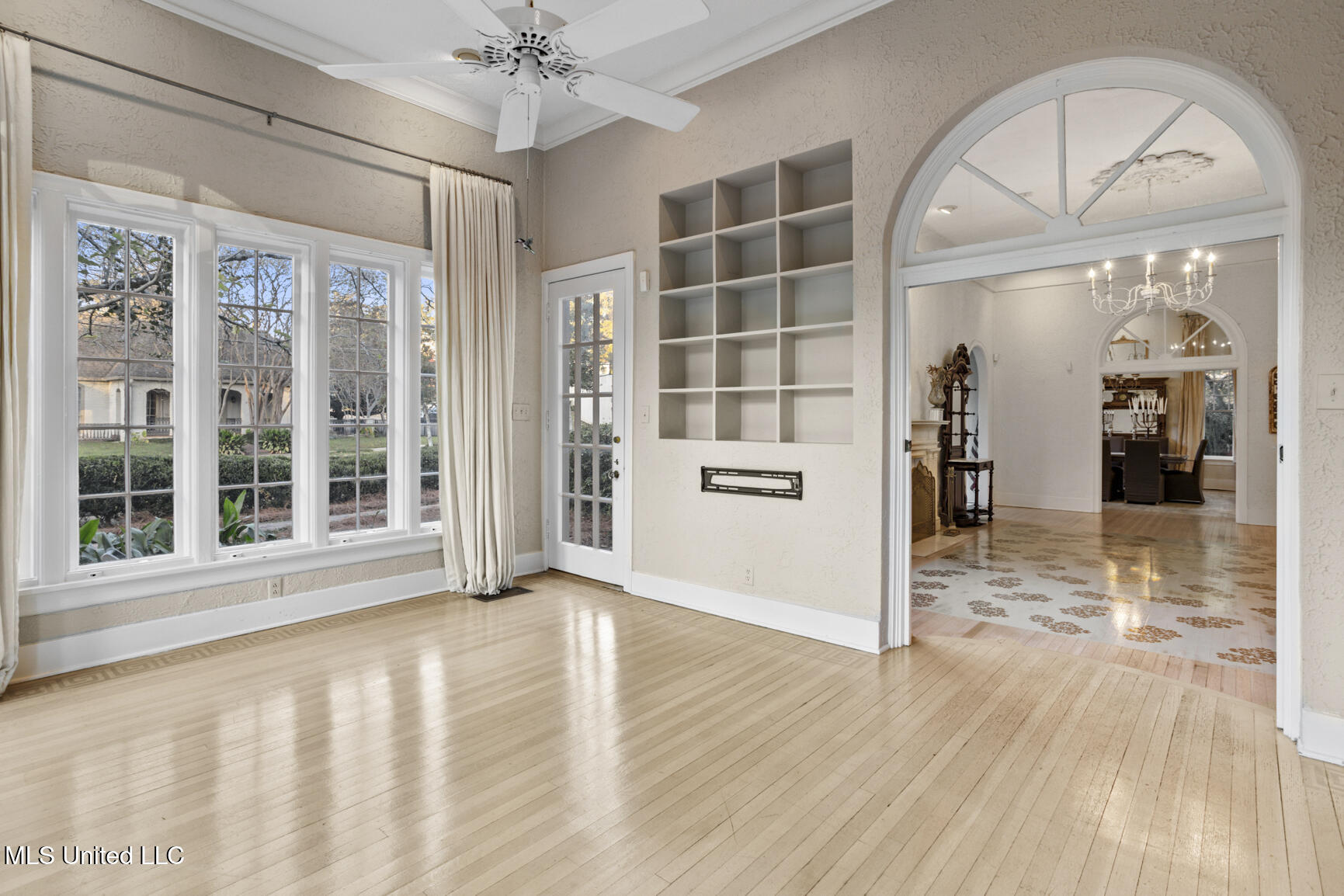 923 Pinehurst Street Jackson, MS 39202 - Photo 7 of 40 923 Pinehurst-7