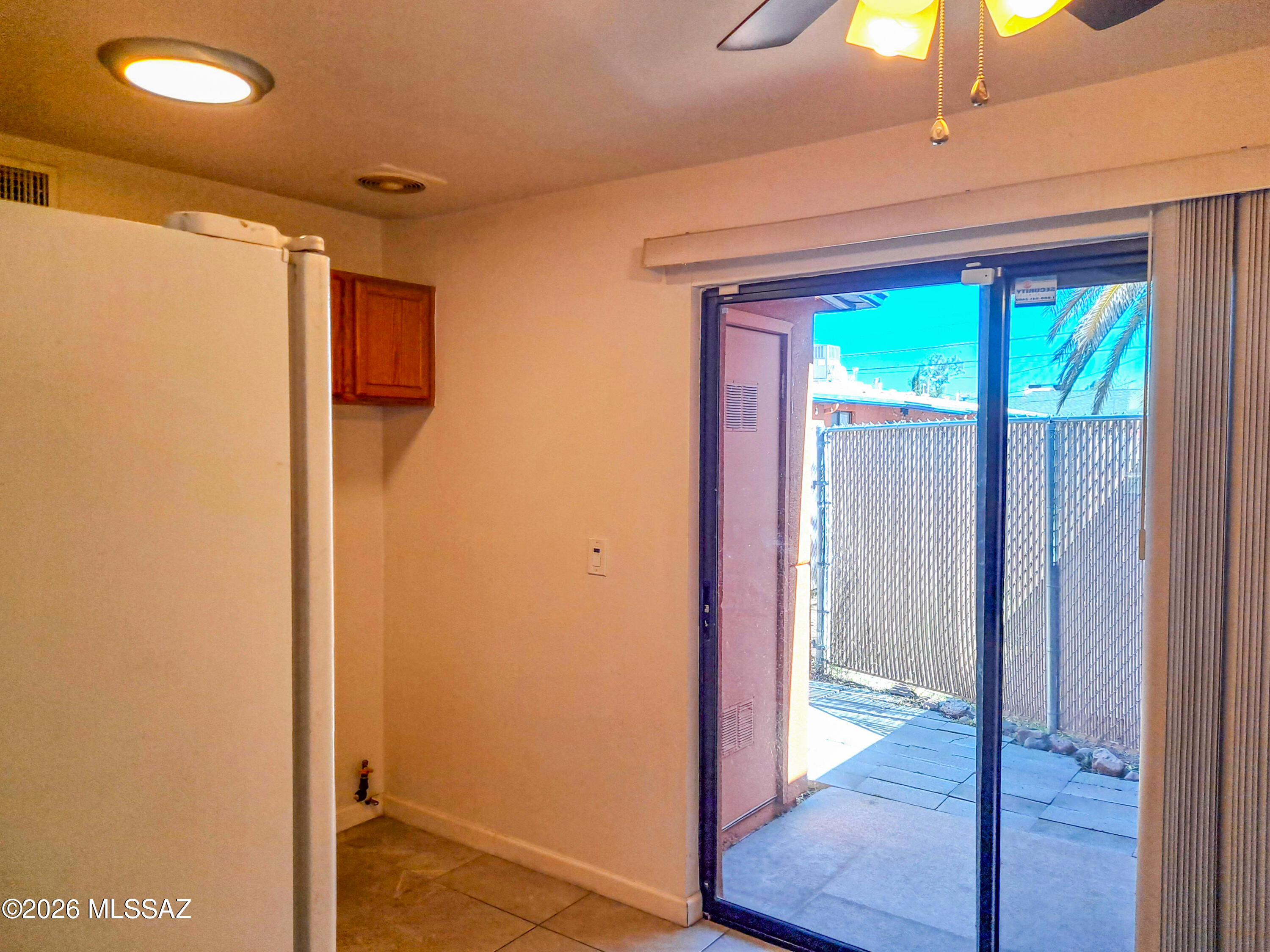 350 North Silverbell Road, Unit 40 Tucson, AZ 85745 - Photo 12 of 26 Kitchen