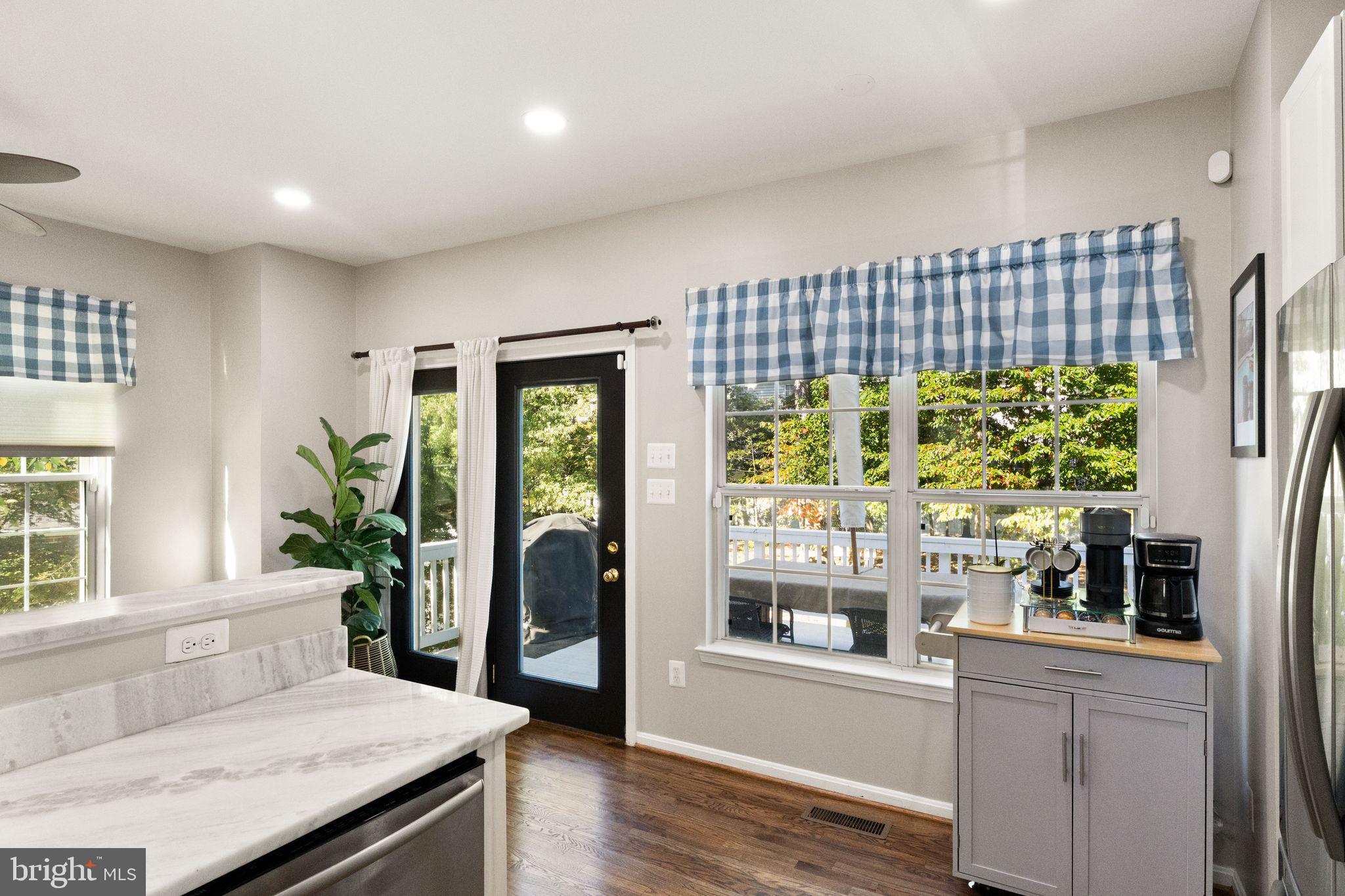 12001 Edgemere Circle Reston, VA 20190 - Photo 13 of 45