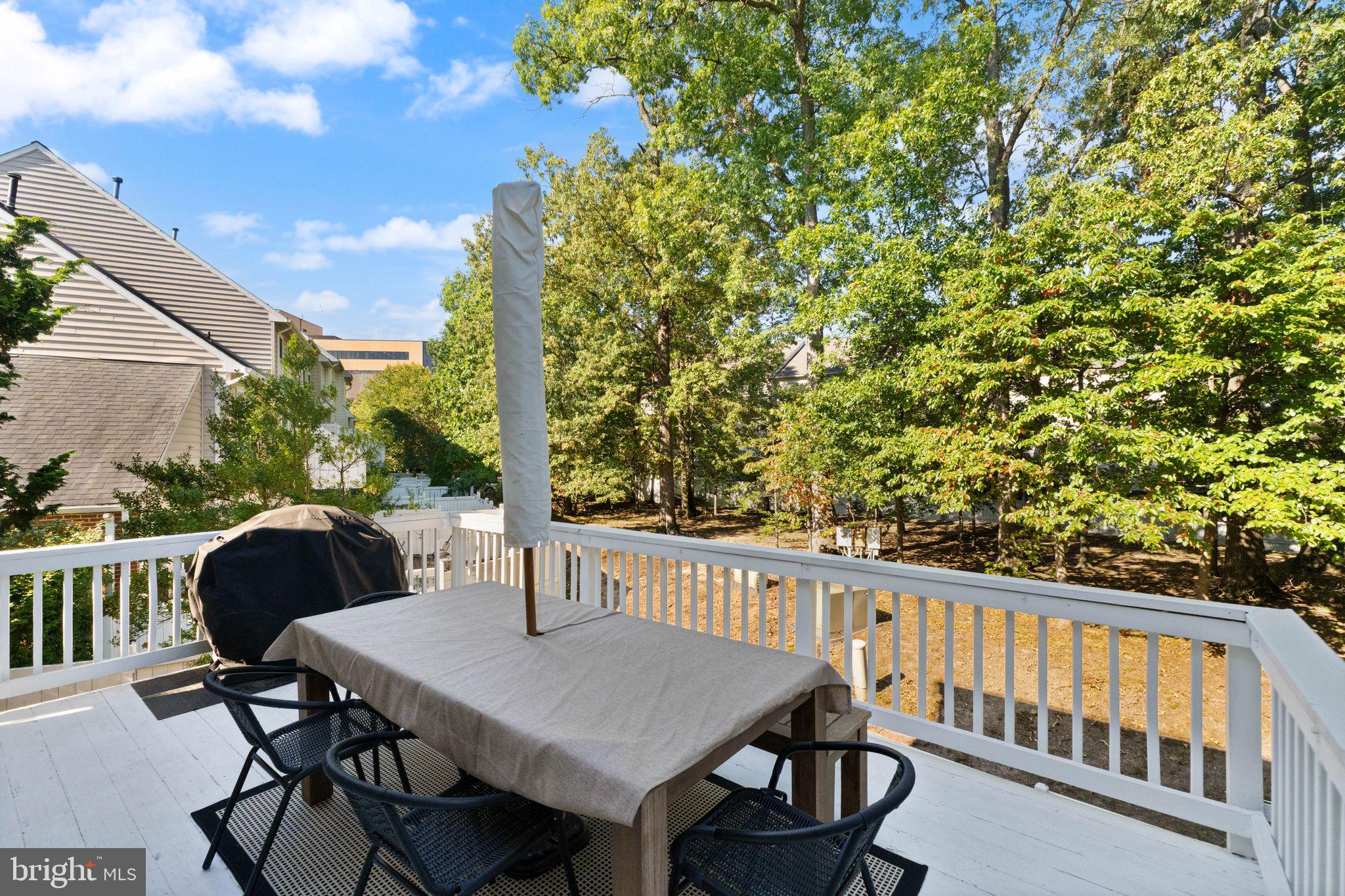 12001 Edgemere Circle Reston, VA 20190 - Photo 14 of 45