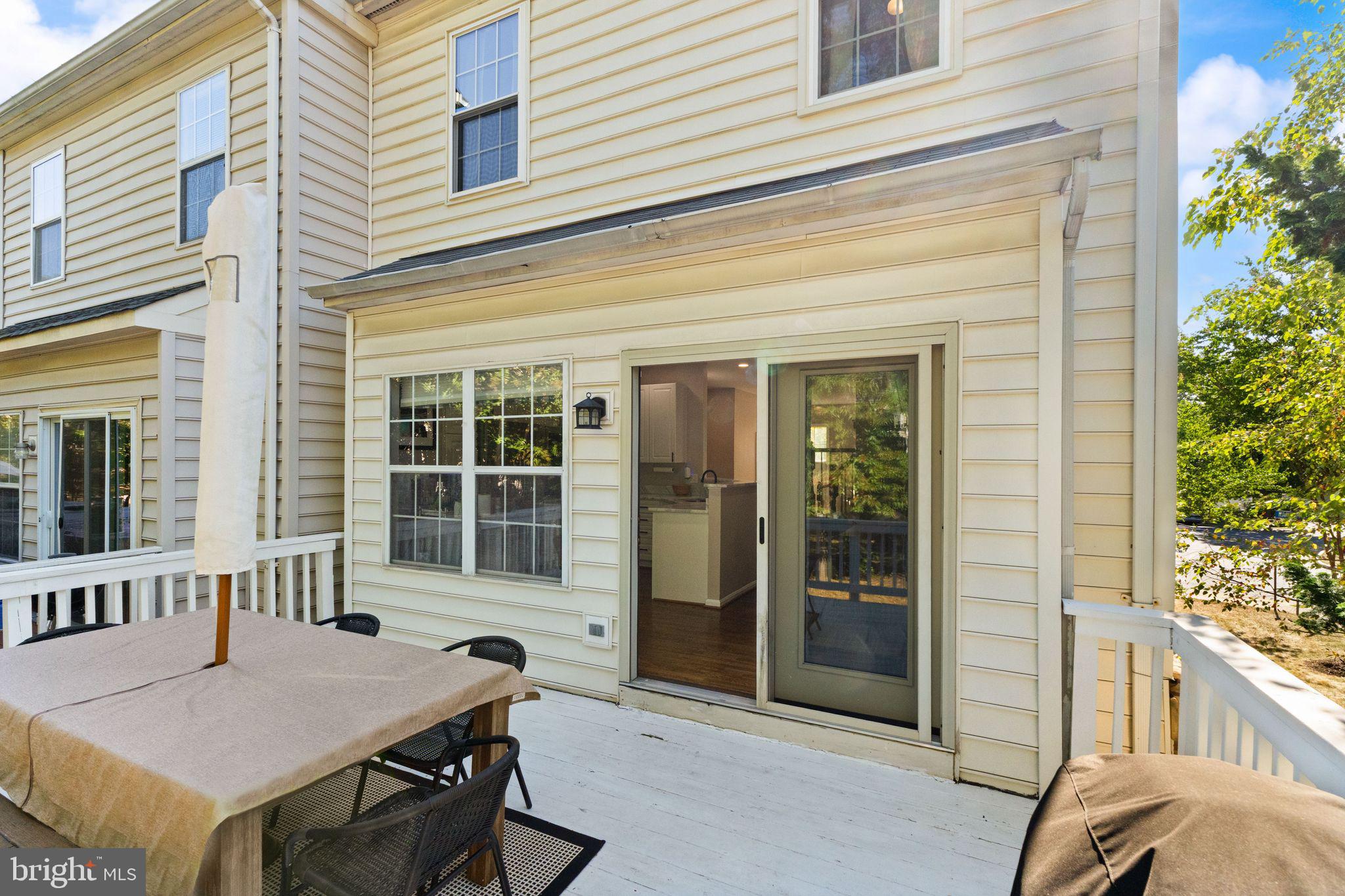 12001 Edgemere Circle Reston, VA 20190 - Photo 16 of 45