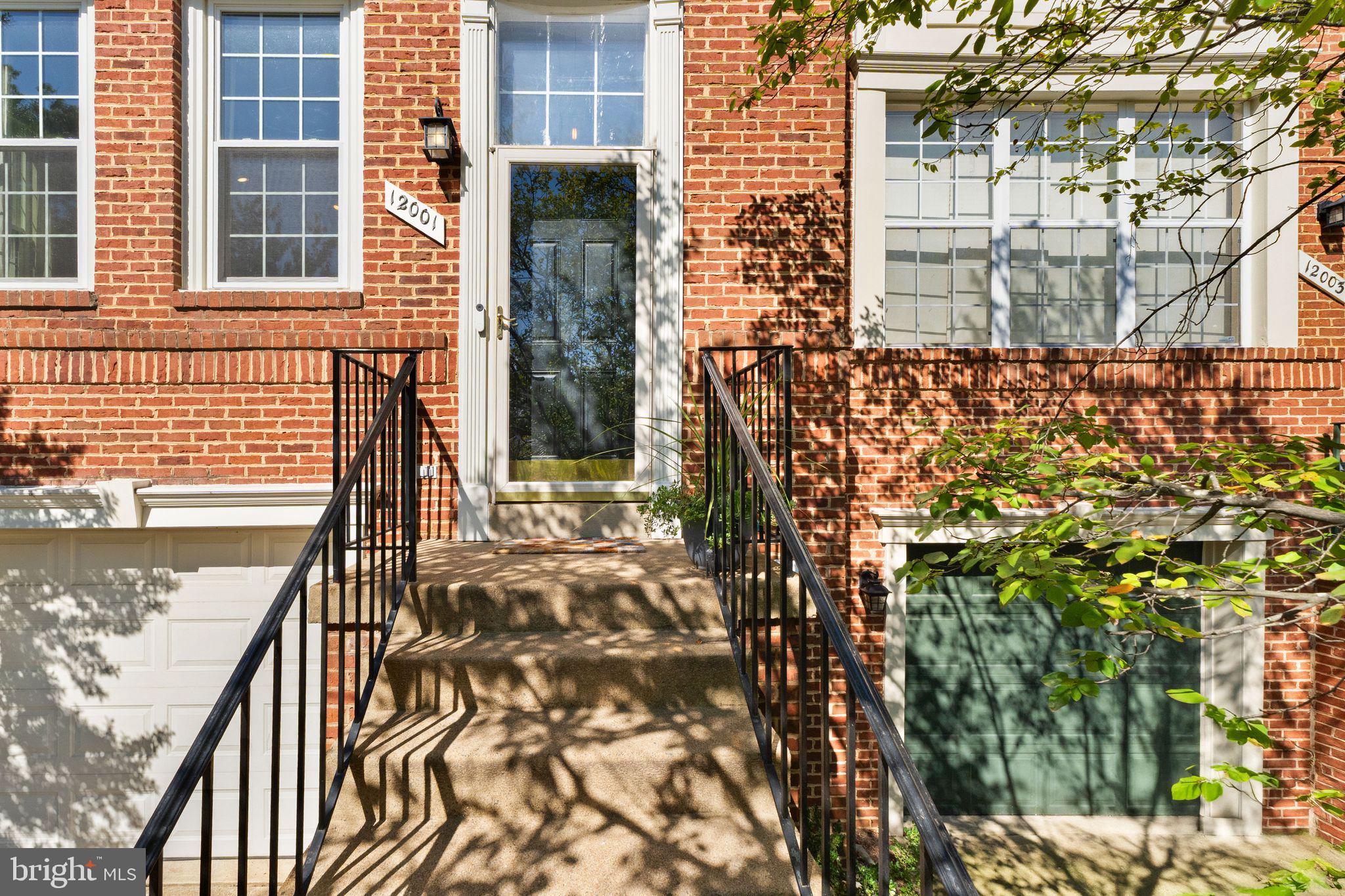 12001 Edgemere Circle Reston, VA 20190 - Photo 2 of 45