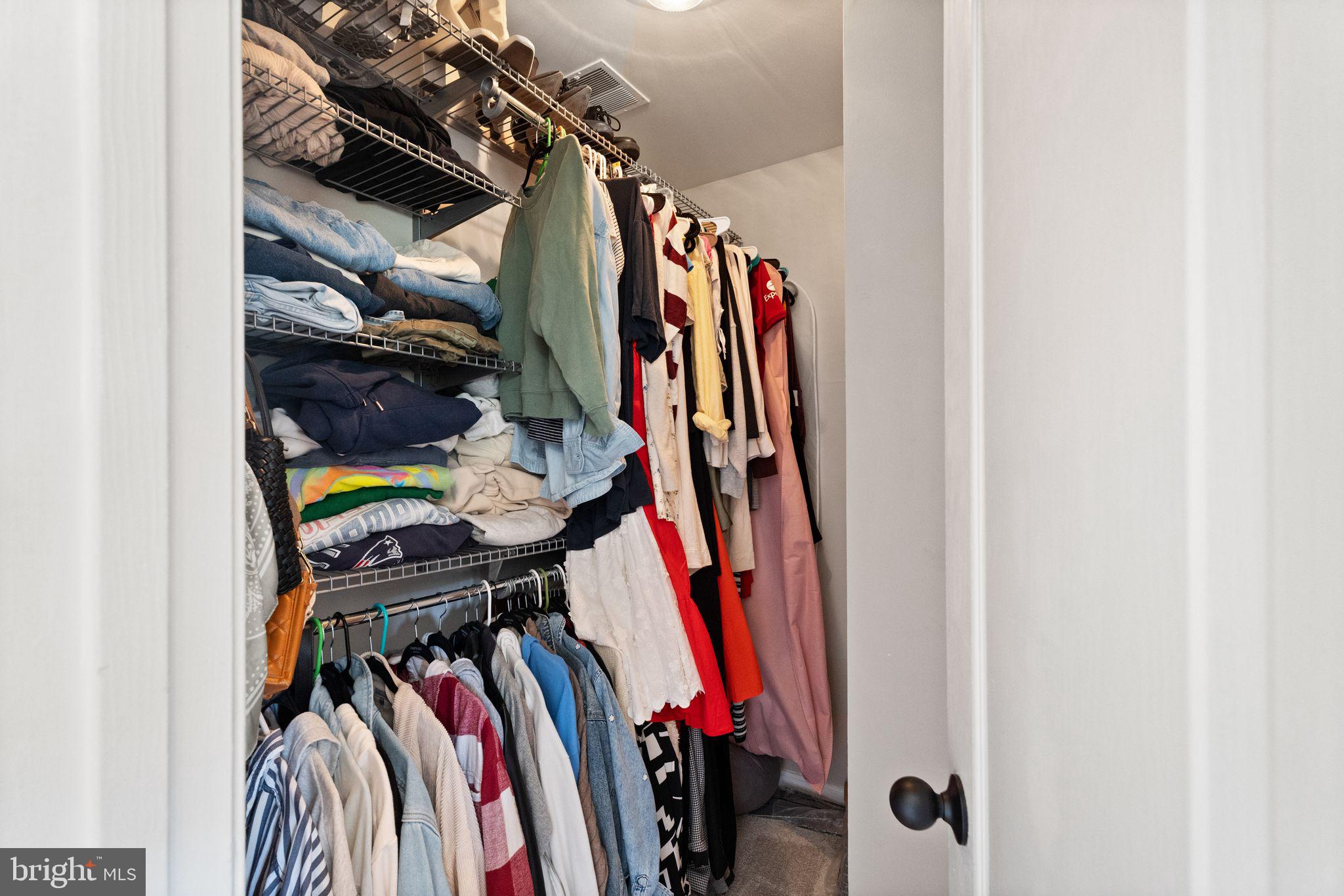 12001 Edgemere Circle Reston, VA 20190 - Photo 25 of 45