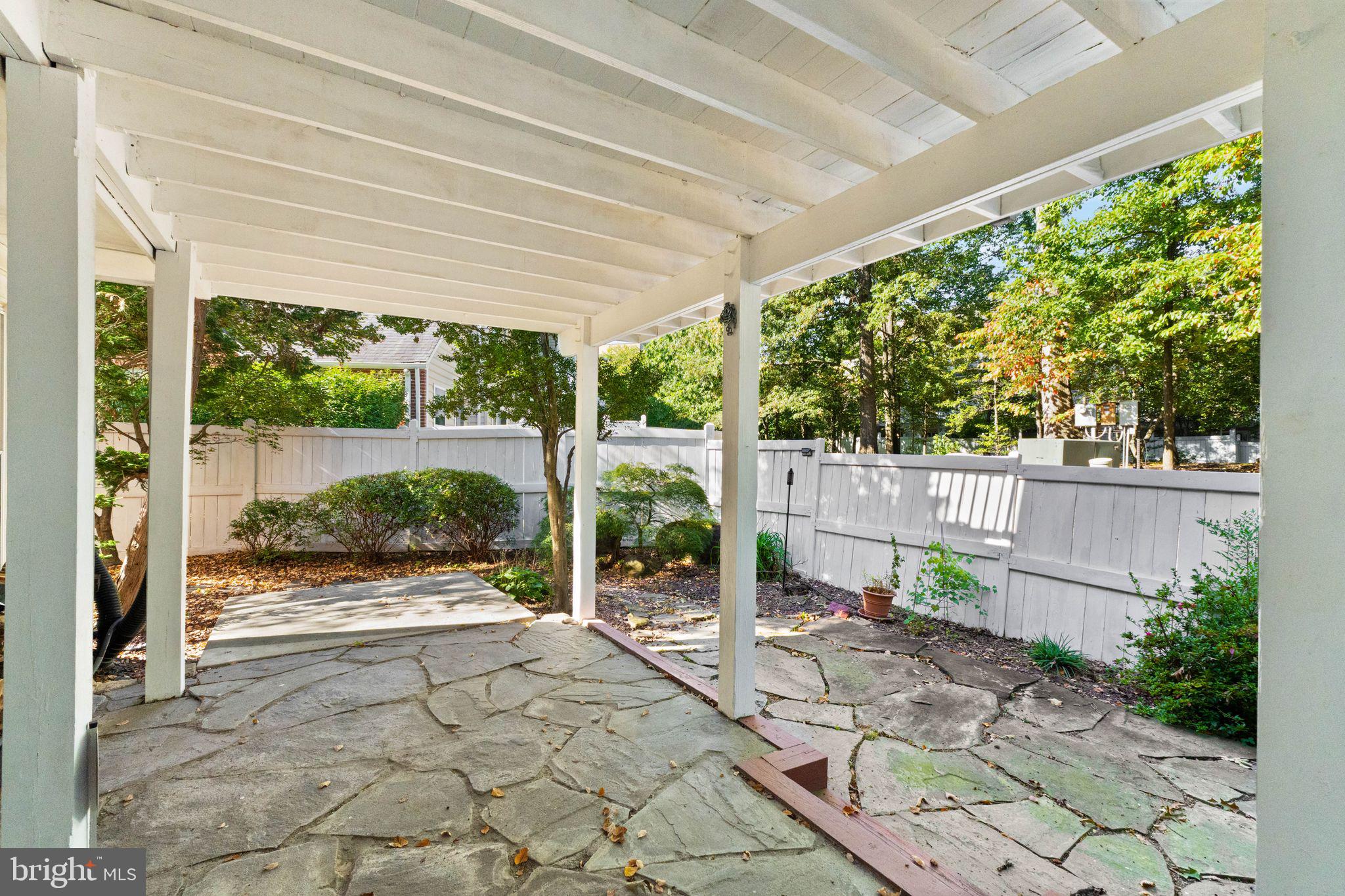 12001 Edgemere Circle Reston, VA 20190 - Photo 38 of 45