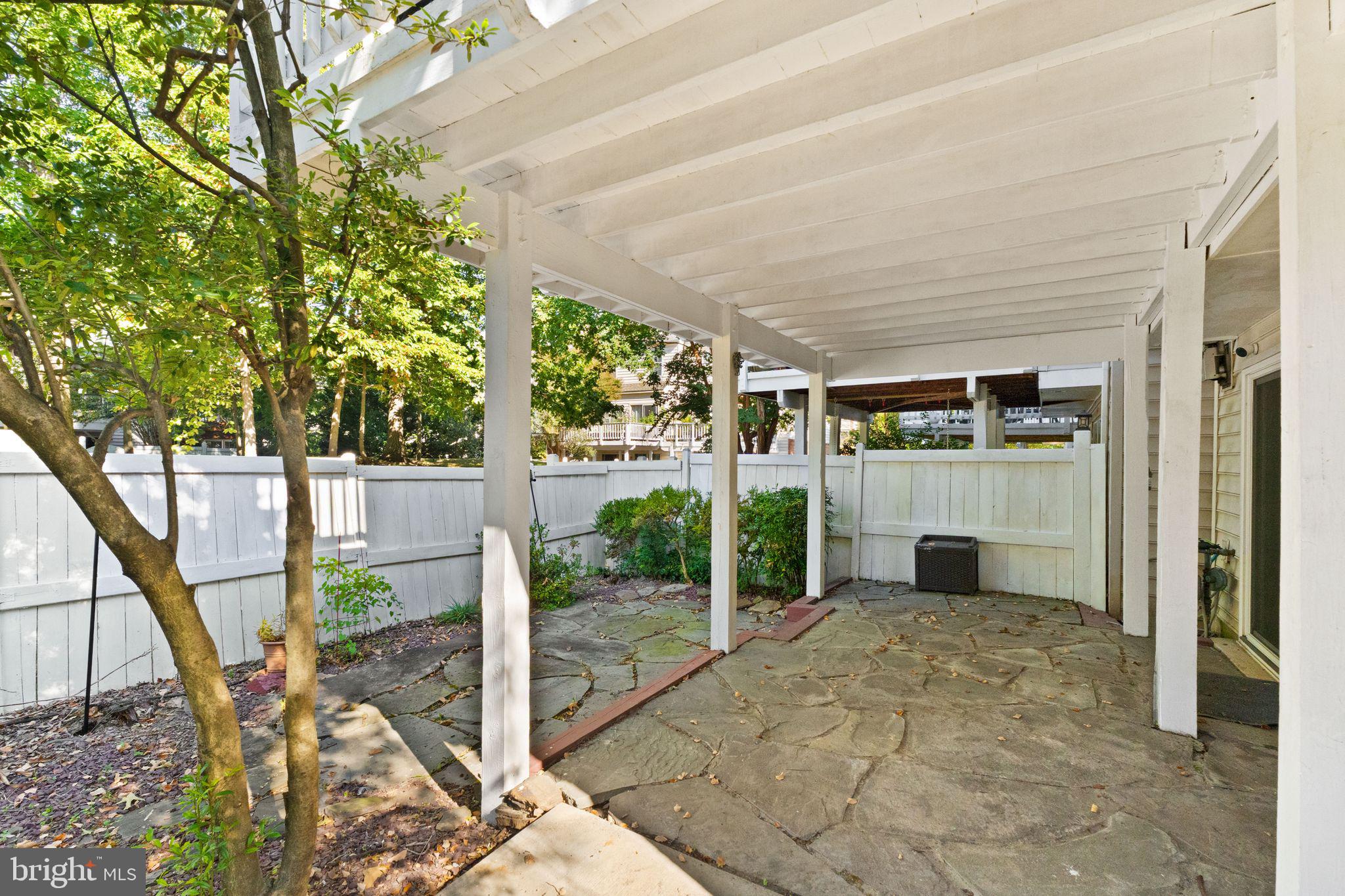 12001 Edgemere Circle Reston, VA 20190 - Photo 39 of 45