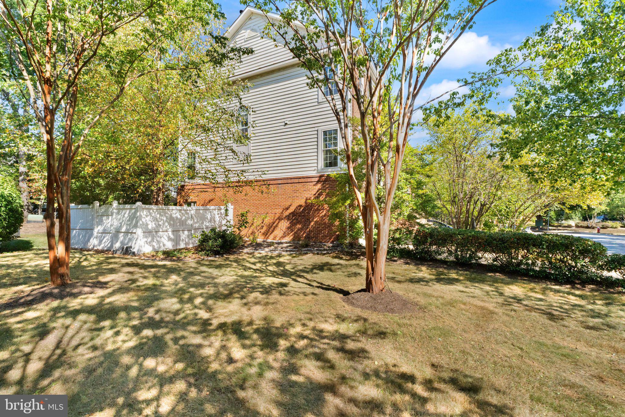 12001 Edgemere Circle Reston, VA 20190 - Photo 42 of 45