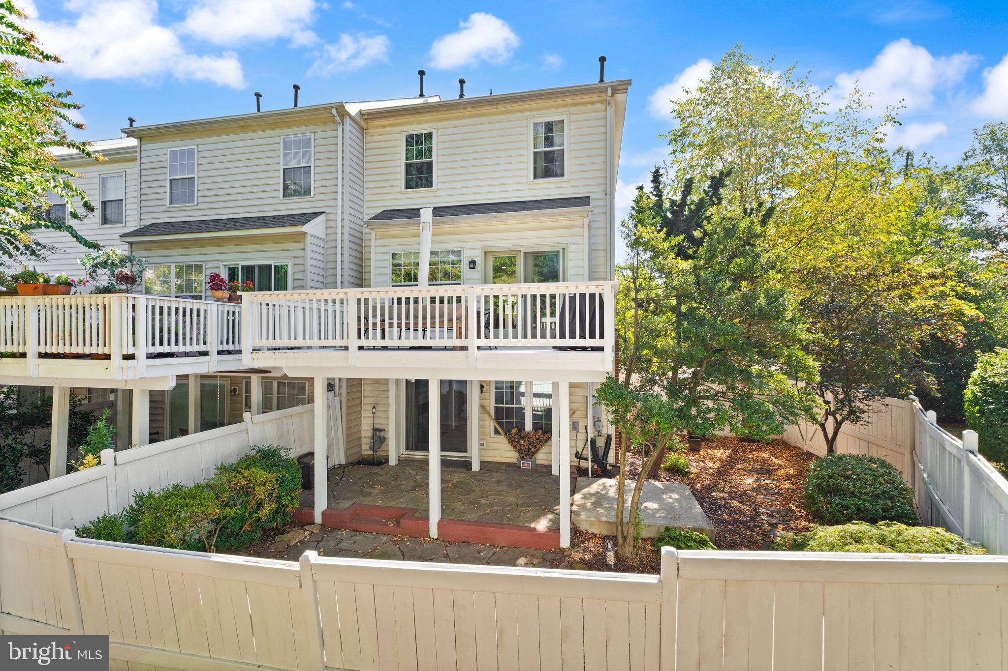 12001 Edgemere Circle Reston, VA 20190 - Photo 43 of 45