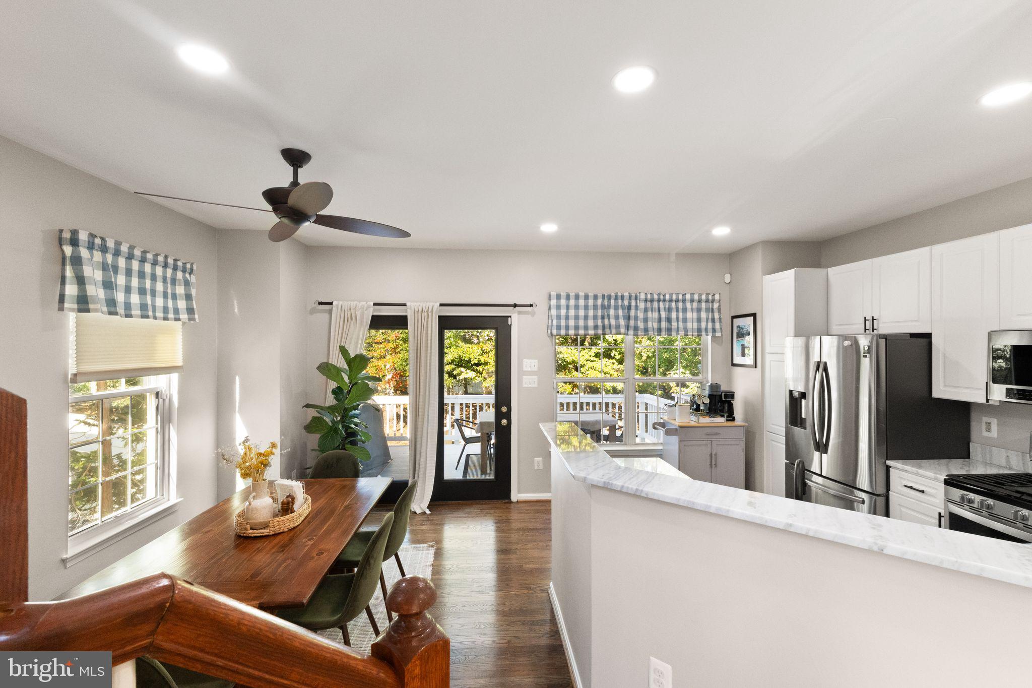 12001 Edgemere Circle Reston, VA 20190 - Photo 8 of 45