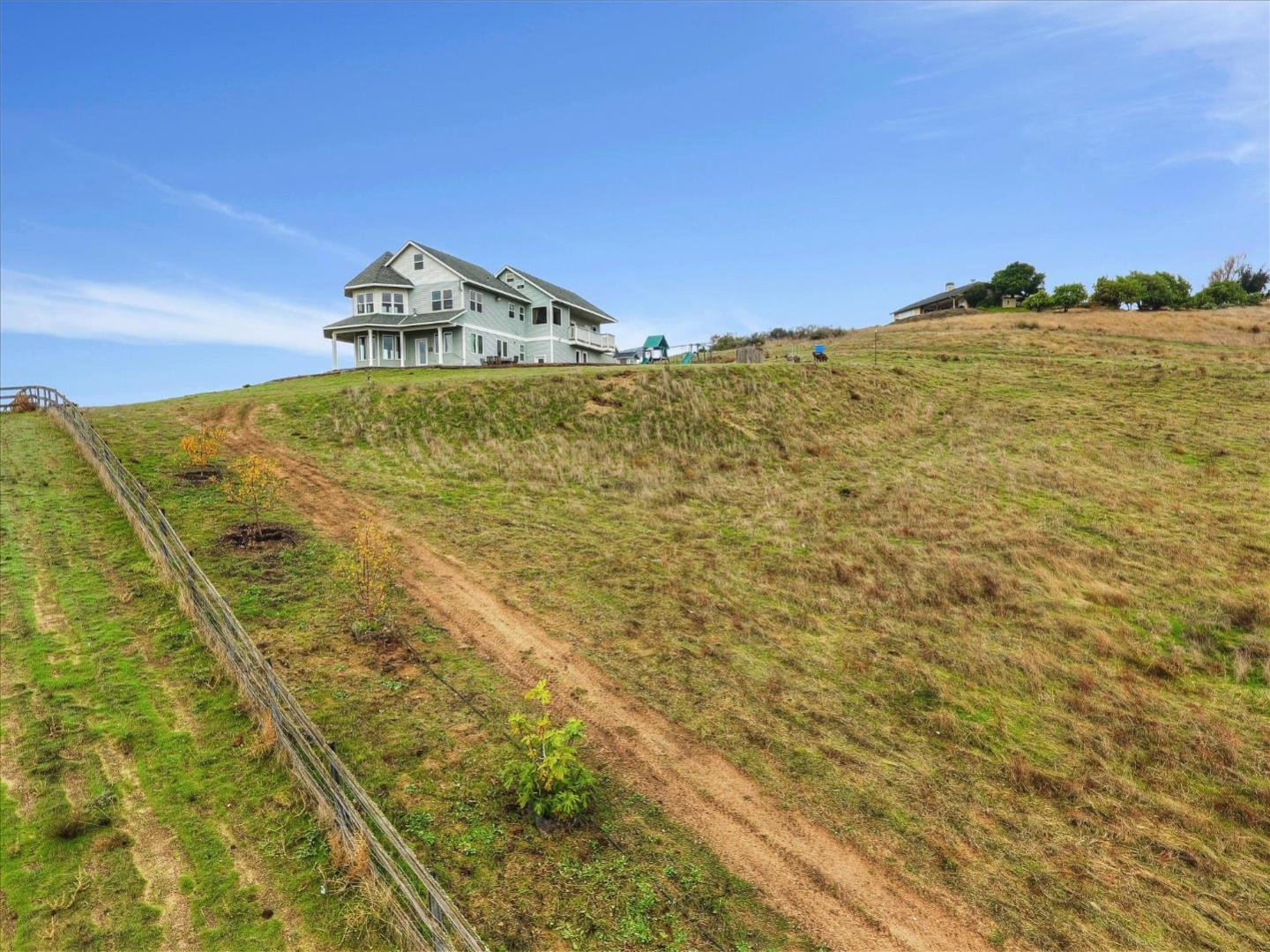 35635 Eagle Ridge Soledad, CA 93960 - Photo 14 of 50 a view of ocean