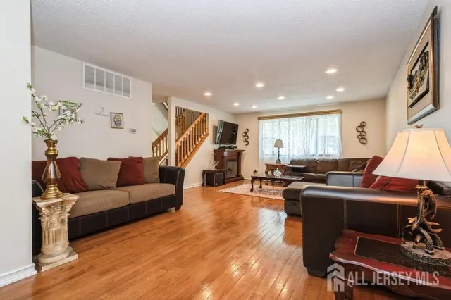 $586,000 | 56 Dortmunder Drive, Manalapan, NJ 07726