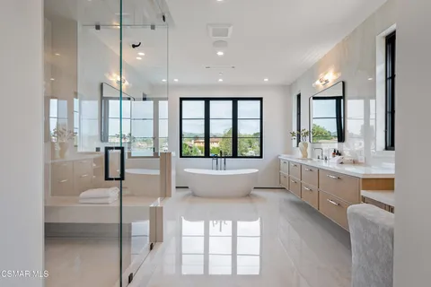 $8,000,000 | 3708 Brigantine Circle, Westlake Village, CA 91361